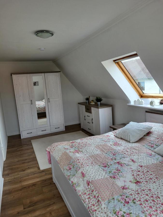 Westkueste Ferienwohnung ไฮเดอ ภายนอก รูปภาพ